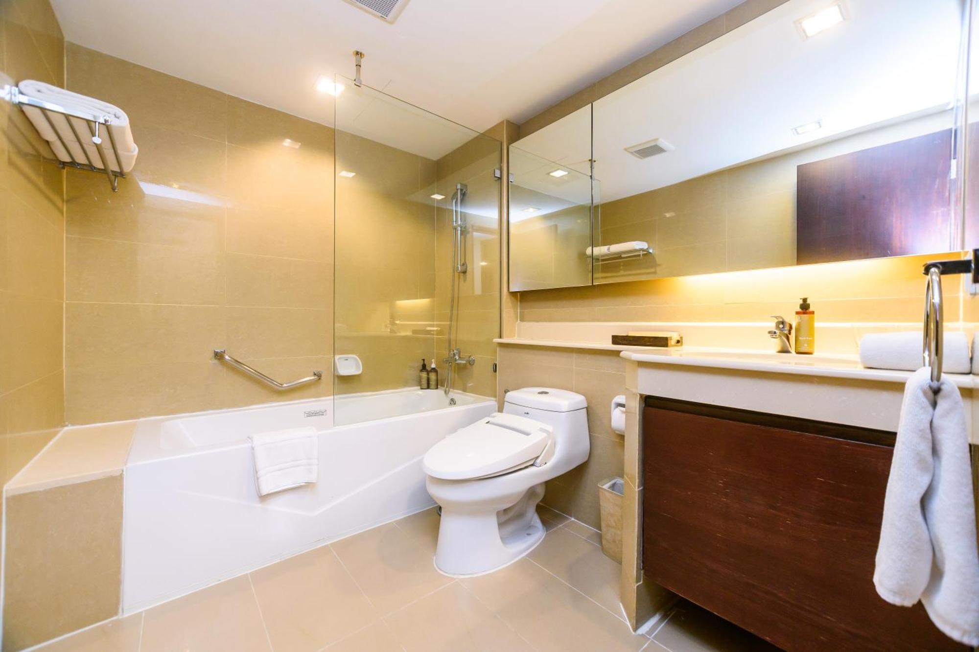 Lohas Residences Sukhumvit 2 Bangkok Extérieur photo